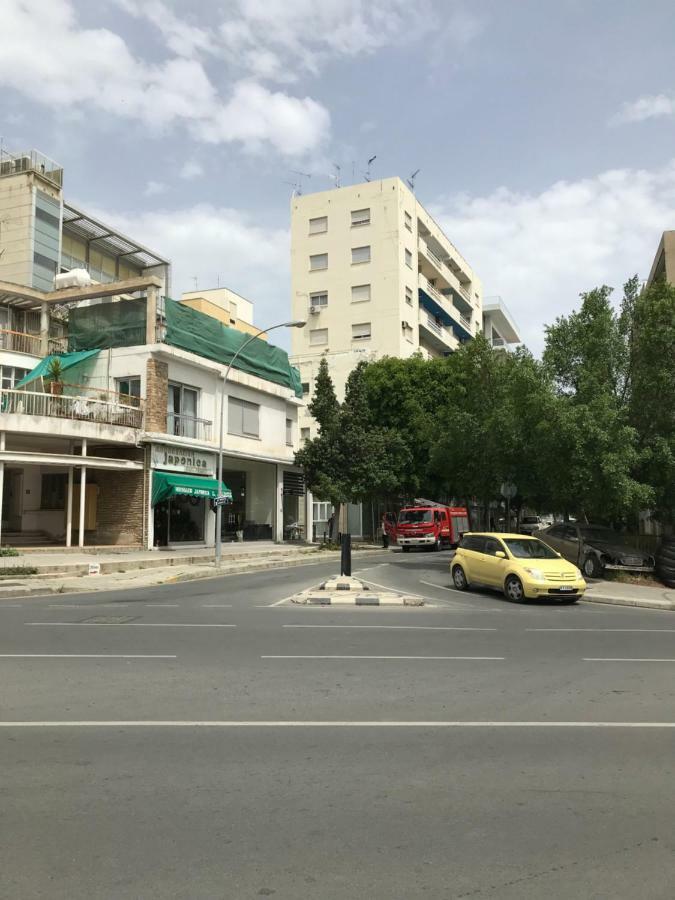 Spacious & Bright Central Apartment Nicosia Exterior photo